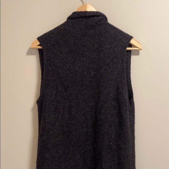 Aritzia // Wilfred Olivie Sweater Vest Cardigan - Picture 8 of 14